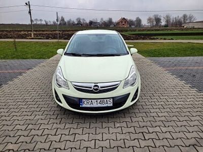 Biały Używany 2011 Opel Corsa Essentia Hatchback | 19 300 zł (Uczciwa cena)