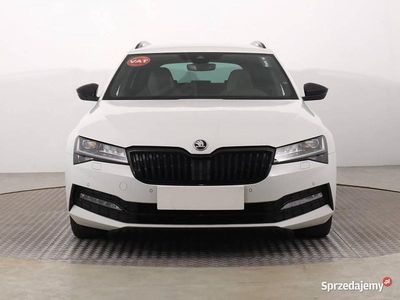 Biały Używany 2023 Skoda Superb Kombi | 127 999 zł