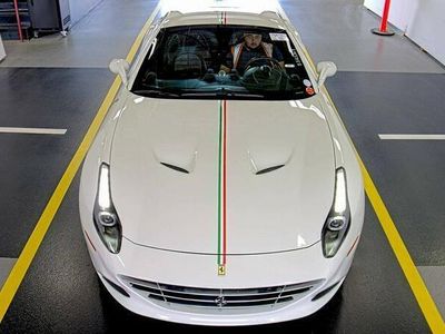 używany Ferrari California 4.3dm 460KM 2015r. 40 000km