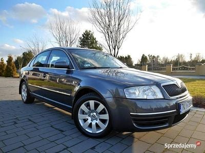 Używany 2003 Skoda Superb | 31 900 zł