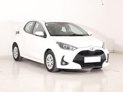 Używany Toyota Yaris 125 KM (91 kW) 2020 Biały Hatchback