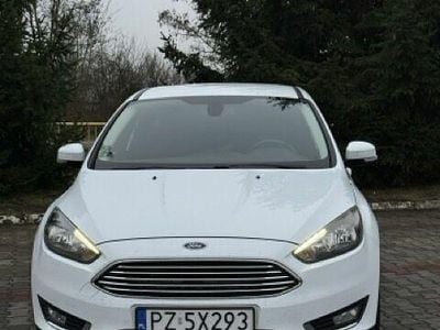 Biały Używany 2016 Ford Focus Hatchback | 37 000 zł (Uczciwa cena)