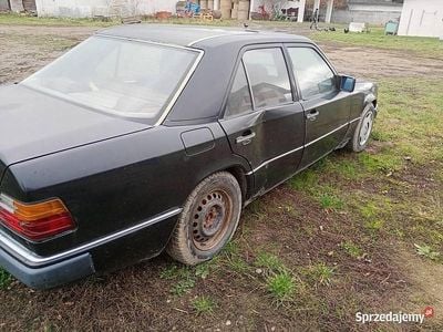 Używany 1991 Mercedes 200 Sedan/Limuzyna | 10 500 zł