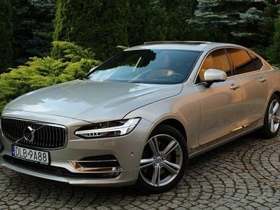 Beżowy Używany 2016 Volvo S90 Inscription Sedan/Limuzyna | 97 800 zł (Dobra cena)