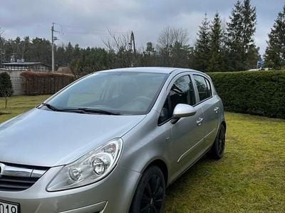 Używany Opel Corsa 90 KM (66 kW) 2007 Srebrny Hatchback