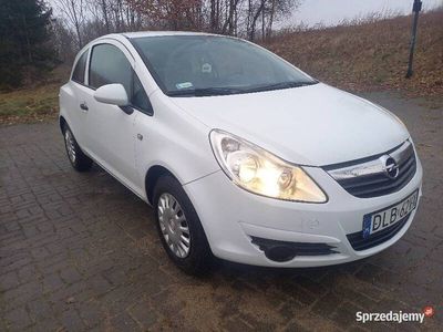 Używany Opel Corsa 75 KM (55 kW) 2009 Biały Hatchback