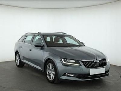 Szary Używany 2019 Skoda Superb Kombi | 59 999 zł (Super Cena)
