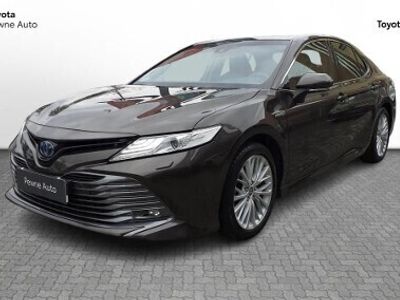 Używany Toyota Camry Executive 218 KM (160 kW) 2020 Brązowy Sedan/Limuzyna
