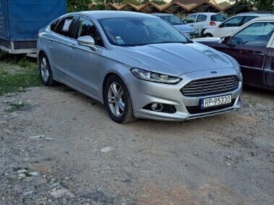 Używany Ford Mondeo 150 KM (110 kW) 2015 Srebrny Hatchback