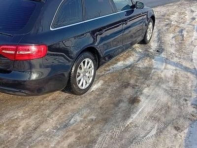 Używany Audi A4 2013 Czarny Kombi