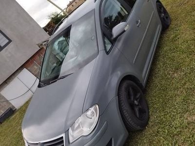 Używany VW Touran 109 KM (80 kW) 2008 Beżowy Minivan