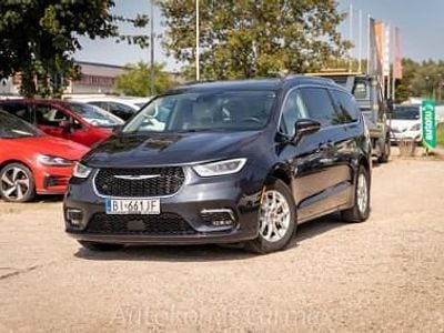 Szary Używany 2021 Chrysler Pacifica SUV | 115 900 zł