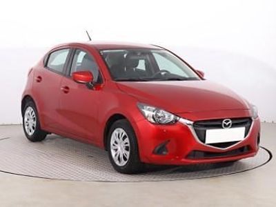 Używany Mazda 2 90 KM (66 kW) 2017 Czerwony Hatchback