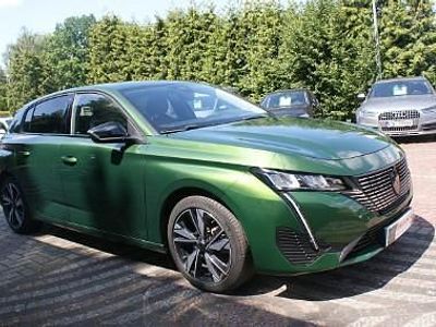 Zielony (metalik) Używany 2023 Peugeot 308 Hatchback | 83 300 zł (Drogi)