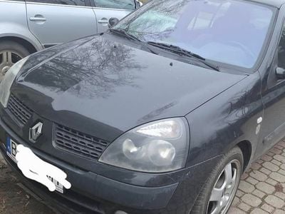 Czarny Używany 2003 Renault Clio II Sedan/Limuzyna | 3500 zł (Uczciwa cena)