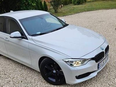 Używany BMW 328 245 KM (180 kW) 2014 Biały Sedan/Limuzyna