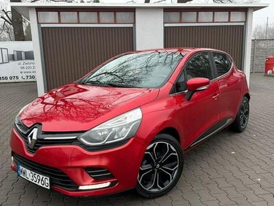 Używany Renault Clio IV 73 KM (53 kW) 2017 Czerwony Hatchback