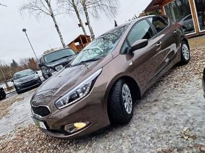 Używany Kia Ceed 110 KM (80 kW) 2013 Brązowy Hatchback