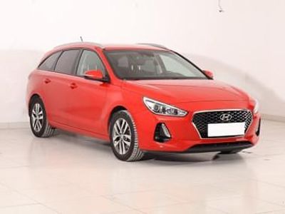 Czerwony Używany 2017 Hyundai i30 Kombi | 49 999 zł (Dobra cena)