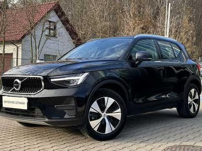 Czarny Używany 2025 Volvo XC40 SUV | 133 900 zł (Super Cena)