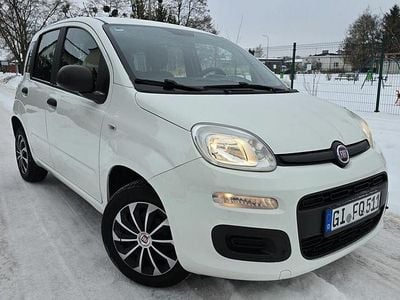 Używany Fiat Panda Lounge 70 KM (51 kW) 2016 Biały Hatchback