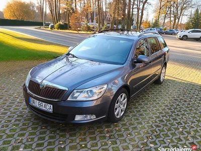 Szary Używany 2010 Skoda Octavia Kombi | 17 900 zł (Dość drogi)