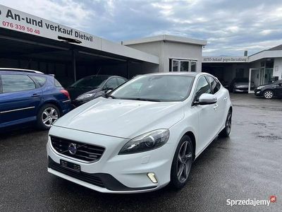 Używany Volvo V40 2014 Biały Kombi