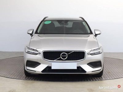 Srebrny Używany 2022 Volvo V60 Kombi | 102 999 zł (Dość drogi)