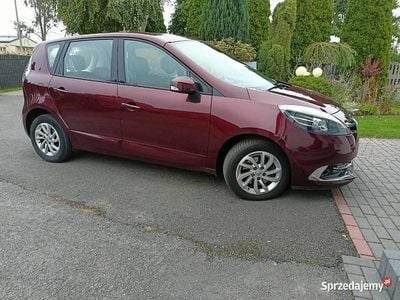 Bordowy Używany 2012 Renault Scénic III Minivan | 15 000 zł (Uczciwa cena)