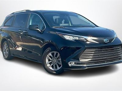 używany Toyota Sienna 2.5dm 189KM 2023r. 21 750km