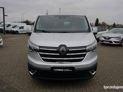Srebrny Używany 2024 Renault Trafic Equilibre Minivan | 144 900 zł (Dość drogi)