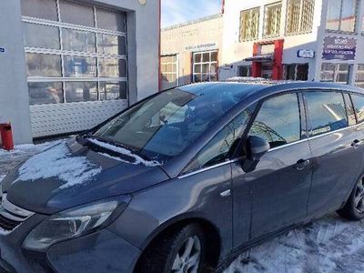 używany Opel Zafira 