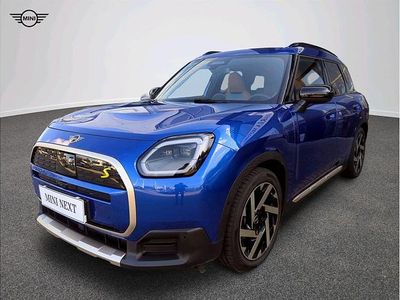 Blazing blue metalizowany Używany 2024 Mini Countryman SUV | 208 800 zł