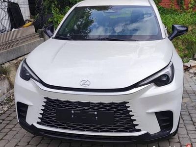 Nowe 2025 Lexus LBX SUV | 129 900 zł