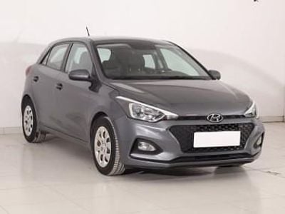 Używany Hyundai i20 84 KM (61 kW) 2018 Szary Hatchback