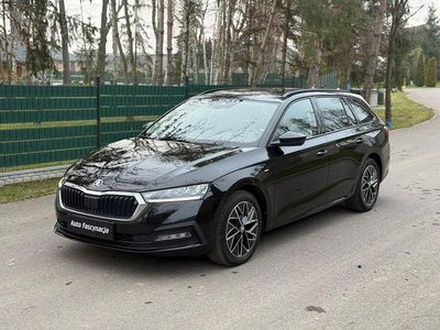 Czarny (metalik) Używany 2022 Skoda Octavia Kombi | 79 900 zł (Uczciwa cena)
