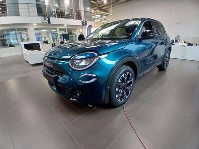 Lakier metalizowany zielony mare Nowe 2025 Fiat 600 La Prima Hatchback | 102 000 zł (Dobra cena)