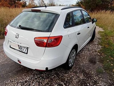 Biały Używany 2015 Seat Ibiza ST Kombi | 15 500 zł (Uczciwa cena)