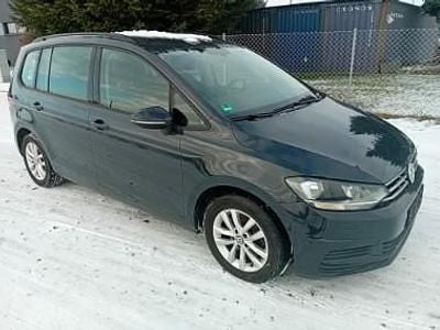 Szary Używany 2018 VW Touran Minivan | 59 900 zł (Uczciwa cena)