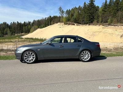 Używany BMW 520 2004 Srebrny Sedan/Limuzyna