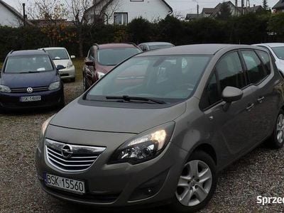 Brązowy Używany 2012 Opel Meriva Minivan | 18 500 zł (Uczciwa cena)