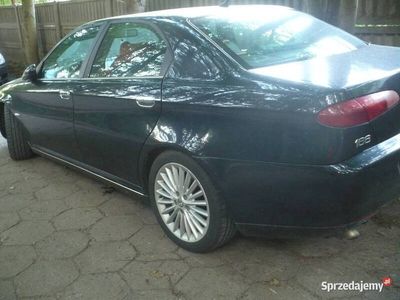 Alfa Romeo 166