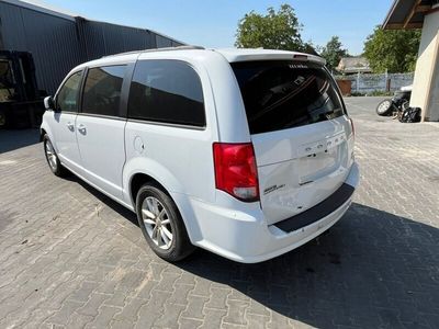 Biały Używany 2019 Dodge Grand Caravan Minivan | 38 900 zł