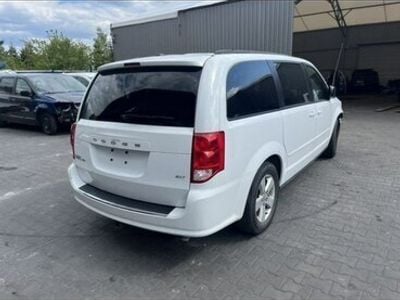 Biały Używany 2017 Dodge Grand Caravan Minivan | 31 500 zł