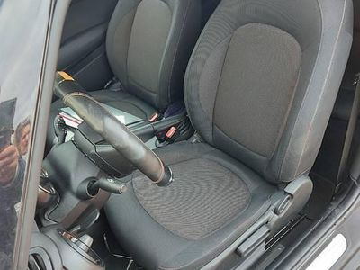 Używany Mini Cooper 136 KM (100 kW) 2014 Żółty Hatchback