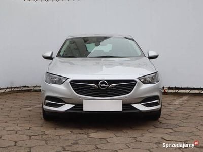 Srebrny Używany 2020 Opel Insignia Hatchback | 56 999 zł (Uczciwa cena)