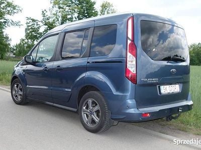 Niebieski Używany 2019 Ford Tourneo Titanium Kombi | 63 400 zł (Uczciwa cena)