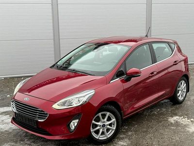 Bordowy (metalik) Używany 2018 Ford Fiesta Hatchback | 38 900 zł (Uczciwa cena)