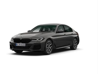 Szary sophisto z brylantowym połyskiem metalizowany Używany 2021 BMW 520 Shadowline Sedan/Limuzyna | 159 900 zł (Drogi)