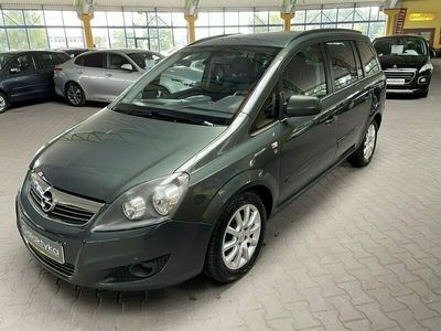 używany Opel Zafira 1.7dm 110KM 2011r. 166 000km